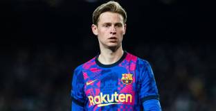  Ман Юнайтед с нова оферта за Де Йонг