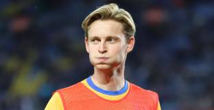  Де Йонг ще лети с Барса за САЩ