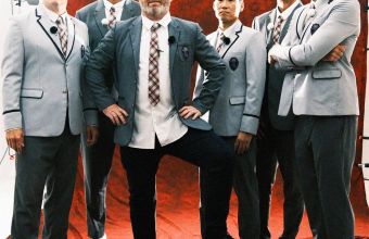 Легенди на Ман Юнайтед се срещнаха на събитие в Корея и си направиха обща снимка. Аура!