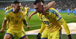 Украйна се класира за плейофите след нервна победа над Исландия 