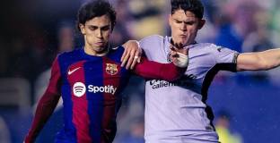 Барселона приключи годината със загуба