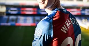 Палас привлече младежки национал на Англия 