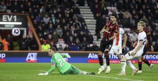 Борнемут победи Лутън след като губеше с 3:0