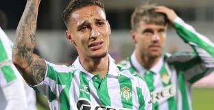 Бетис: Ще се откажем от Антони без намаление