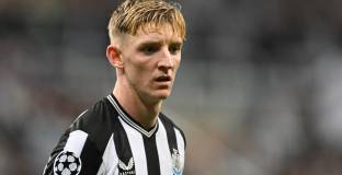 Борусия поведе групата с успех над Нюкасъл