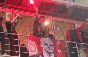 Генерал Мауро Икарди – като част от празненствата на титлата на Галатасарай. 