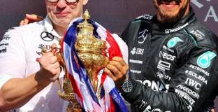 Хамилтън триумфира на 