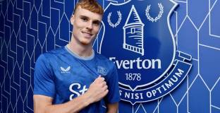 Евертън привлече защитник 