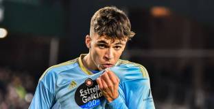 Челси хвърли око на Вейга