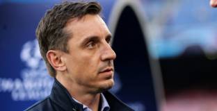 Невил защити семейство Глейзър