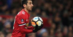 Арсенал се договори с Мхитарян  и Обамеянг 