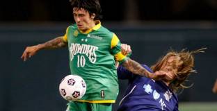 Шампион с Левски и голмайстор сложи край на спортната си кариера