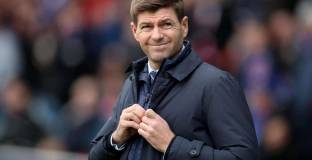 Мърфи: Ще съм изненадан, ако Джерард напусне Рейнджърс за Вила