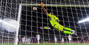 Барса стартира сезон с класика