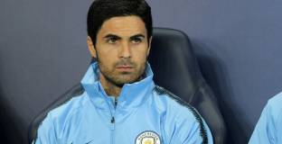 Братът на Обамеянг не вярва в Артета