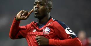 Евертън се включи в борбата за Пепе