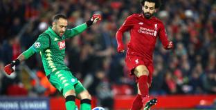 Наполи купи Оспина от Арсенал