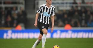 Лонгстаф е близо до трансфер в Юнайтед