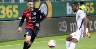 Каляри с важна победа срещу Фиорентина