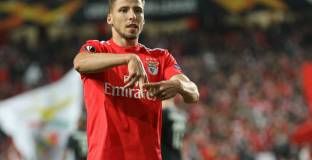 Защитник на Бенфика попадна в полезрението на Юнайтед и Ювентус