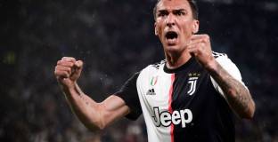 Манжукич може безплатно да премине в Юнайтед