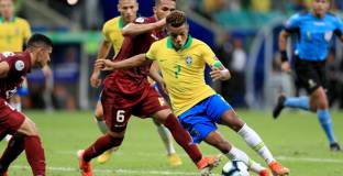 Бразилия вкара три на Венецуела, но не зачетоха и един