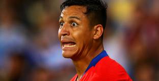 Санчес може да остане извън терените до края на годината