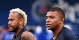 Неймар игнорирал Леонардо по време на тренировка