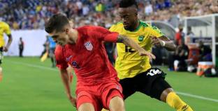 САЩ се класира за финала на Златната купа