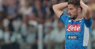 Дрис Мертенс избута Наполи към трите точки