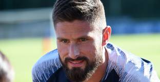 Интер иска да купи Жиру