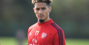 Арсенал може да изпрати Салиба в друг клуб