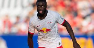 Упамекано няма да ходи в Байерн Мюнхен