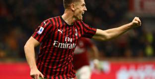 Тотнъм съгласува покупката на Пьонтек