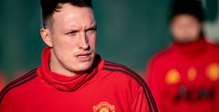 Джоунс имал предложения от Сити, Челси и Ливърпул