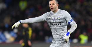 Интер съгласува нов договор с Ханданович