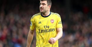 Наполи хвърли око на Сократис