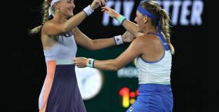 Бабош и Младенович с триумф при двойките на  Australian Open