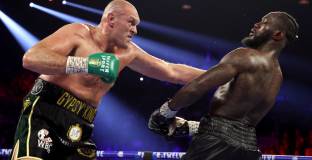 Фюри подписа контракт с Уайлдър 