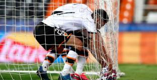 Клубните доктори в Испания искат дезинфекция на топката