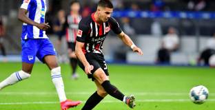 Херта - Айнтрахт 1:4 