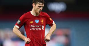 Невил: Робъртсън изглеждаше като след седмичен запой