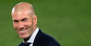 ПСЖ проведе среща със Зидан