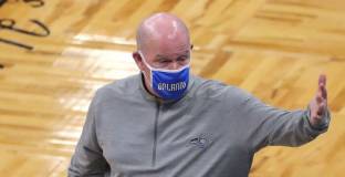 Орландо се раздели с Клифърд