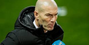 Зидан няма намерение да подава оставка