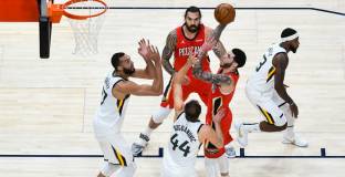 Леброн с 34 точки срещу Милуоки