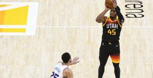 Клипърс победи Маями