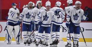 Торонто се класира за плейофите, Вегас с десета поредна победа