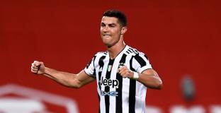Недвед: Роналдо ще остане в Юве 