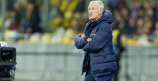 Дешан губи контрол над играчите от националния отбор